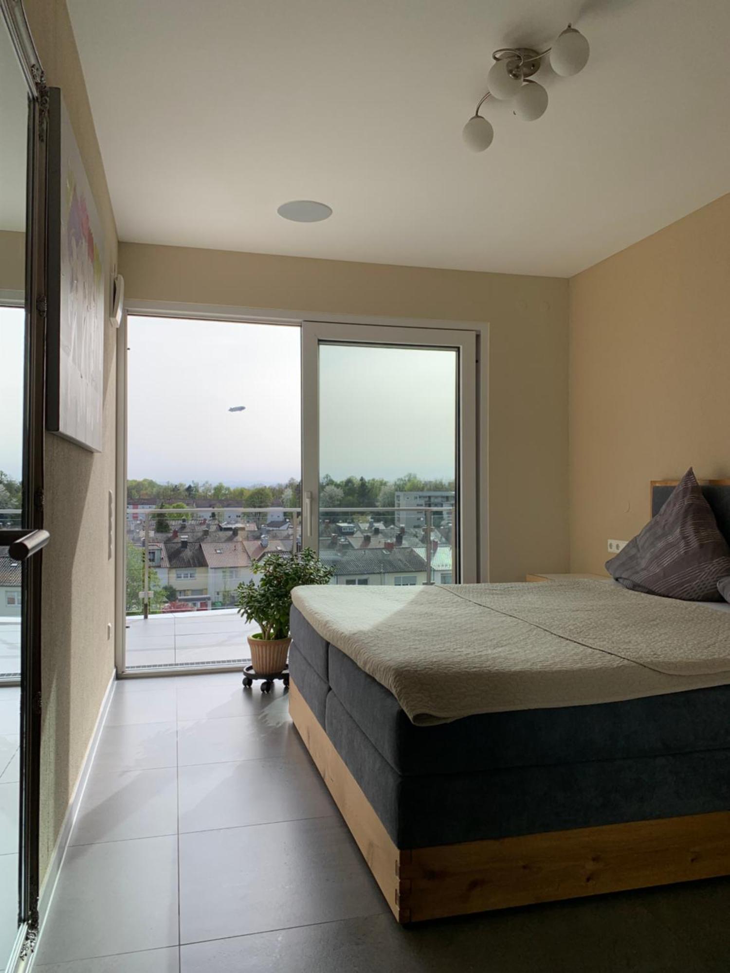 Penthouse Apartment Mit Alpenblick Friedrichshafen Zewnętrze zdjęcie