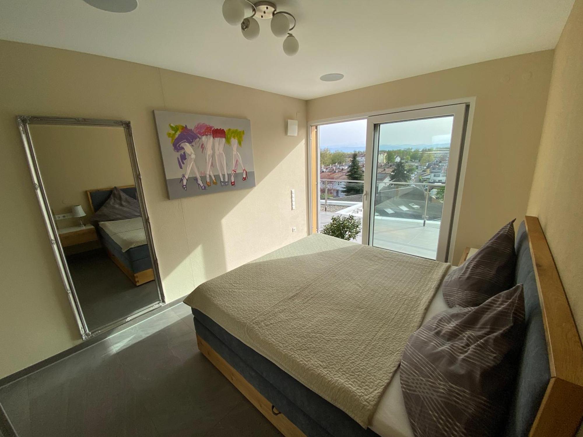 Penthouse Apartment Mit Alpenblick Friedrichshafen Zewnętrze zdjęcie
