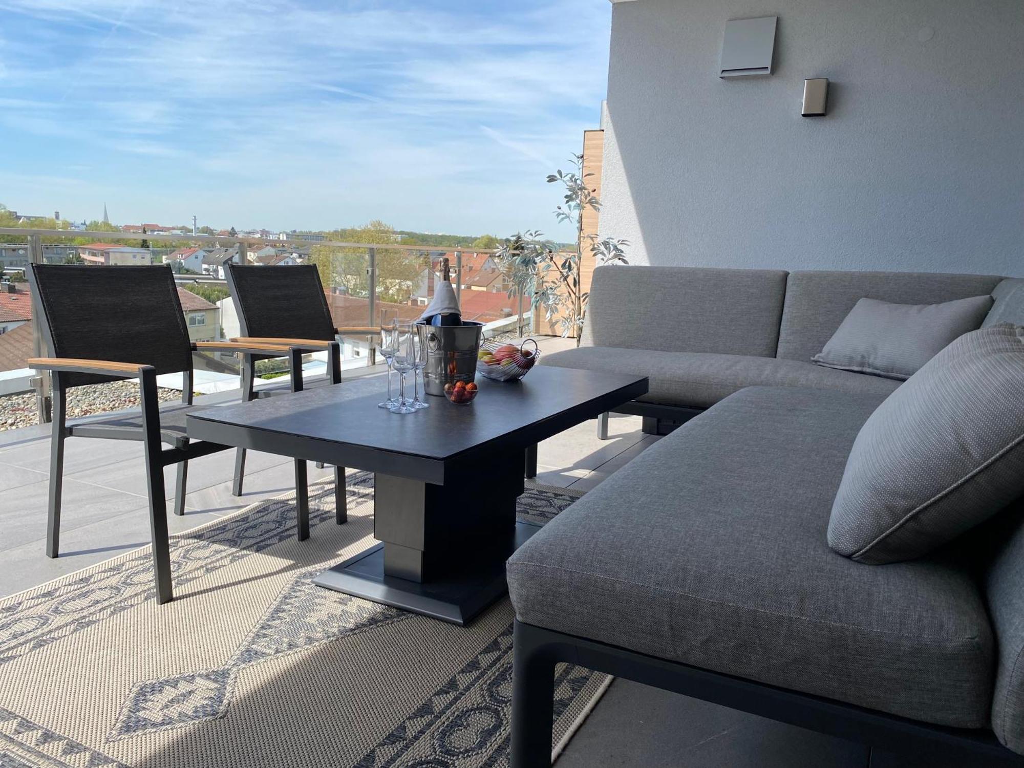Penthouse Apartment Mit Alpenblick Friedrichshafen Zewnętrze zdjęcie