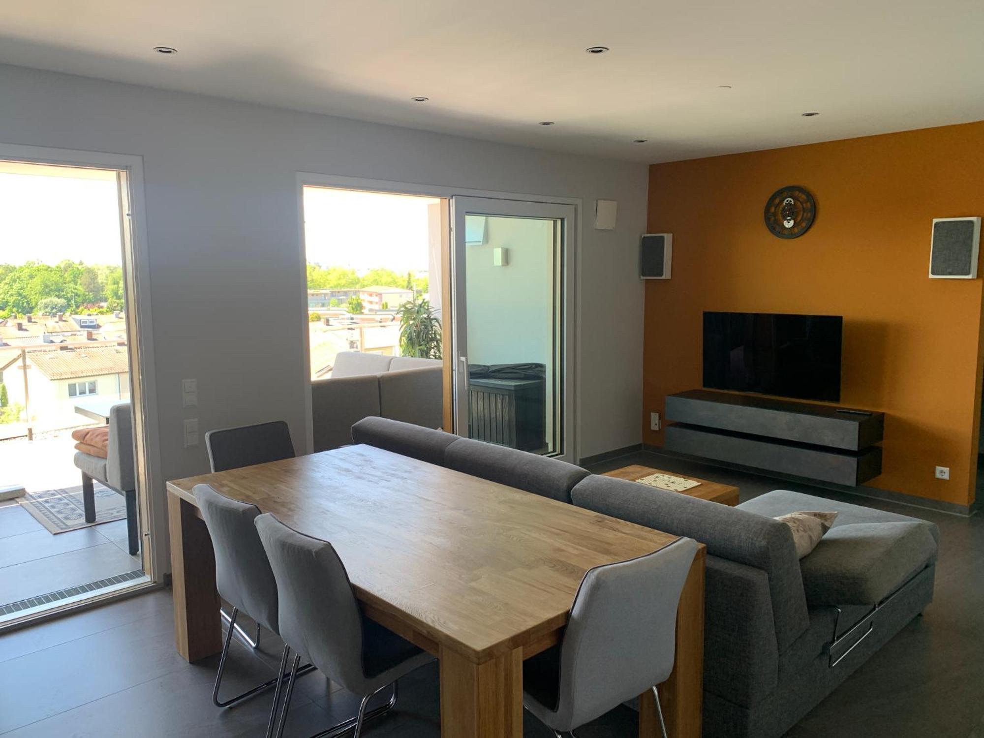 Penthouse Apartment Mit Alpenblick Friedrichshafen Zewnętrze zdjęcie